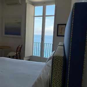 Zimmer mit Queensize-Bett